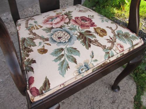 19TH CENTURY MAHOGANY VASE SPLAT BACK CARVER ARM CHAIR - ADDITIONAL PHOTO 7