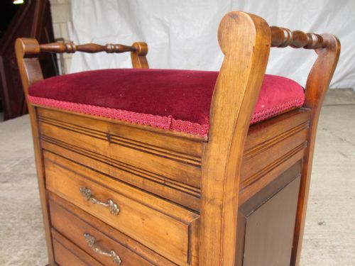 EDWARDIAN MAHOGANY MUSIC STOOL WITH UPHOLSTERED LIFT UP SEAT - ADDITIONAL PHOTO 3