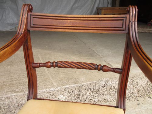 GEORGIAN MAHOGANY ARMCHAIR WITH DROP IN UPHOLSTERED SEAT - ADDITIONAL PHOTO 6