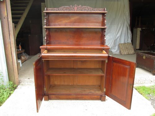 VICTORIAN MAHOGANY PLUM PUDDING CHIFFONIER - ADDITIONAL PHOTO 9