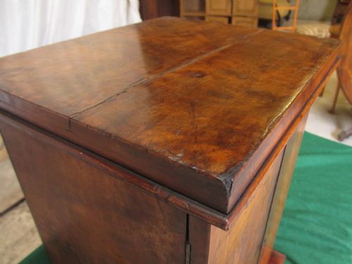 19TH CENTURY WALNUT AND MAHOGANY COLLECTORS CAMPAIGN STYLE 4 DRAWER CABINET - ADDITIONAL PHOTO 2