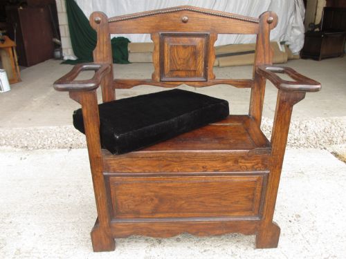Victorian Small Oak Hall Settle with Panelled Back
