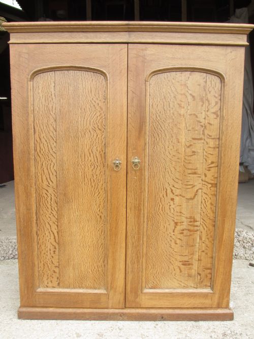 Victorian Good Quality Golden Oak Cupboard