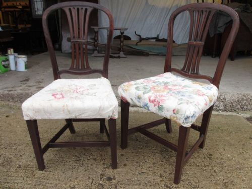 PAIR OF 19TH CENTURY VASE SPLAT BACK MAHOGANY DINING CHAIRS - ADDITIONAL PHOTO 1