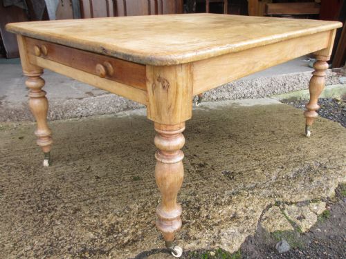 Early Victorian Large Pine Kitchen Dinning Table