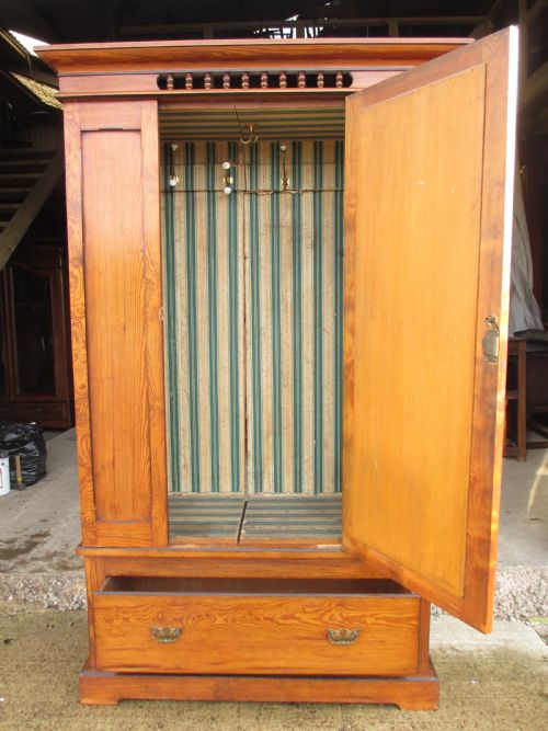 VICTORIAN PITCH PINE MIRROR DOOR 4 PIECE WARDROBE WITH DRAWER - ADDITIONAL PHOTO 9