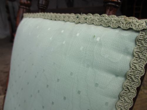 19TH CENTURY BEECHWOOD AND UPHOLSTERED AMERICAN ROCKING CHAIR - ADDITIONAL PHOTO 10