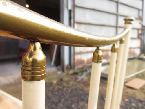 VICTORIAN BRASS AND IRON SINGLE BED - ADDITIONAL PHOTO 13