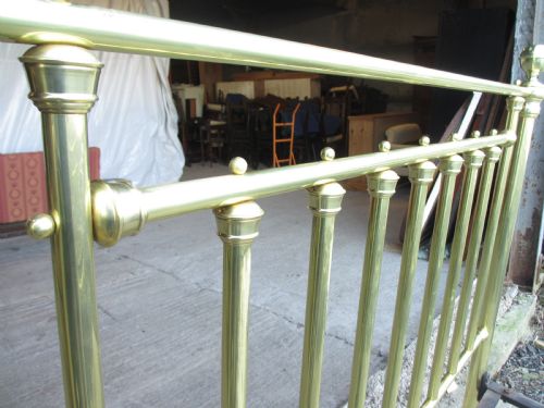 VICTORIAN BRASS DOUBLE BEDSTEAD - ADDITIONAL PHOTO 3