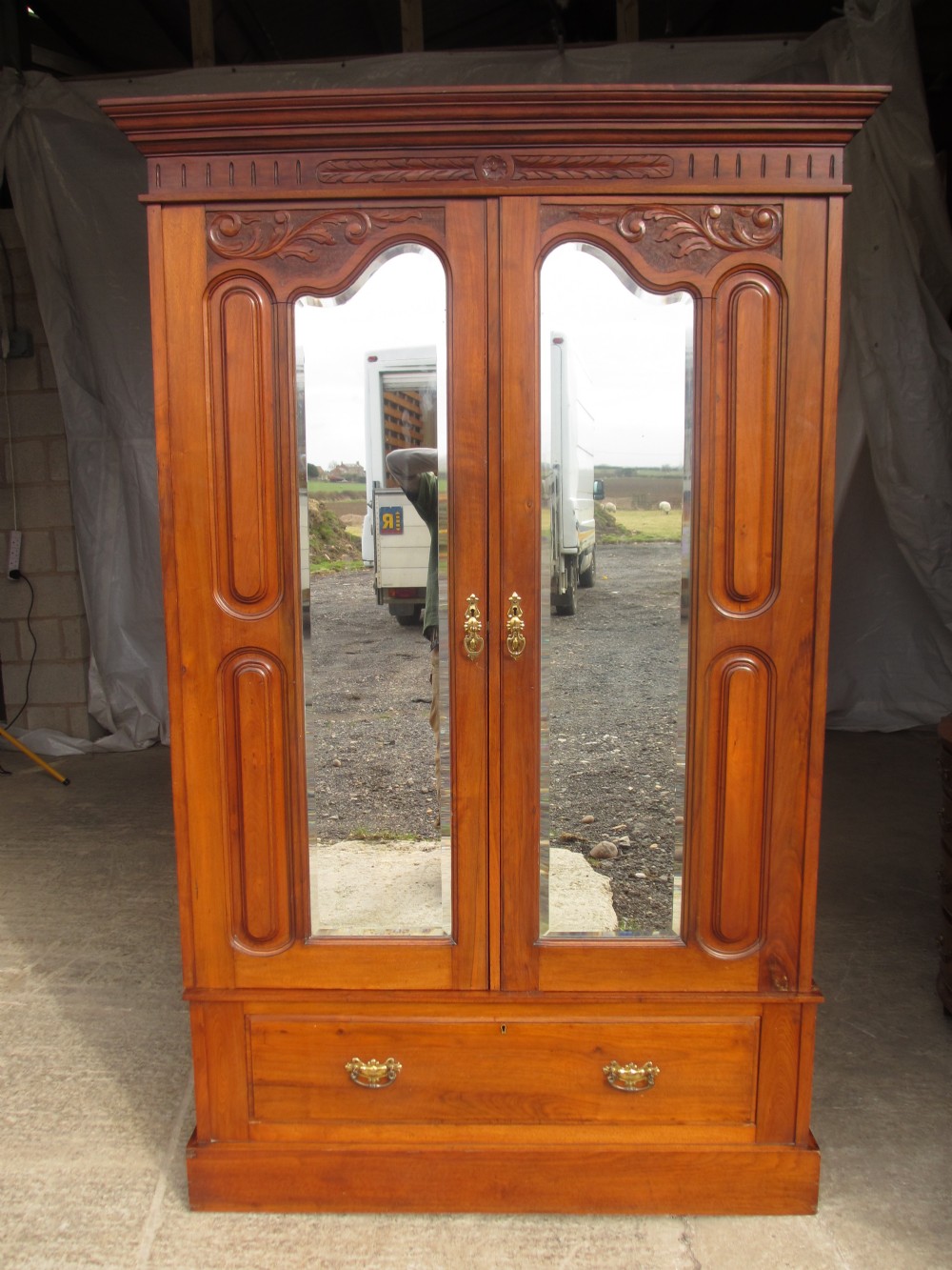 Victorian Walnut 2 mirror doors wardrobe with drawer under