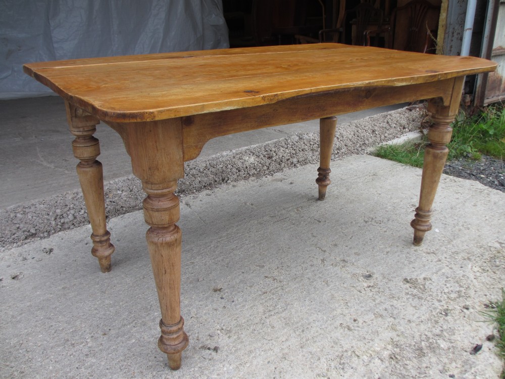 Victorian Pine Plank Top Kitchen Dining Table (ref 406)