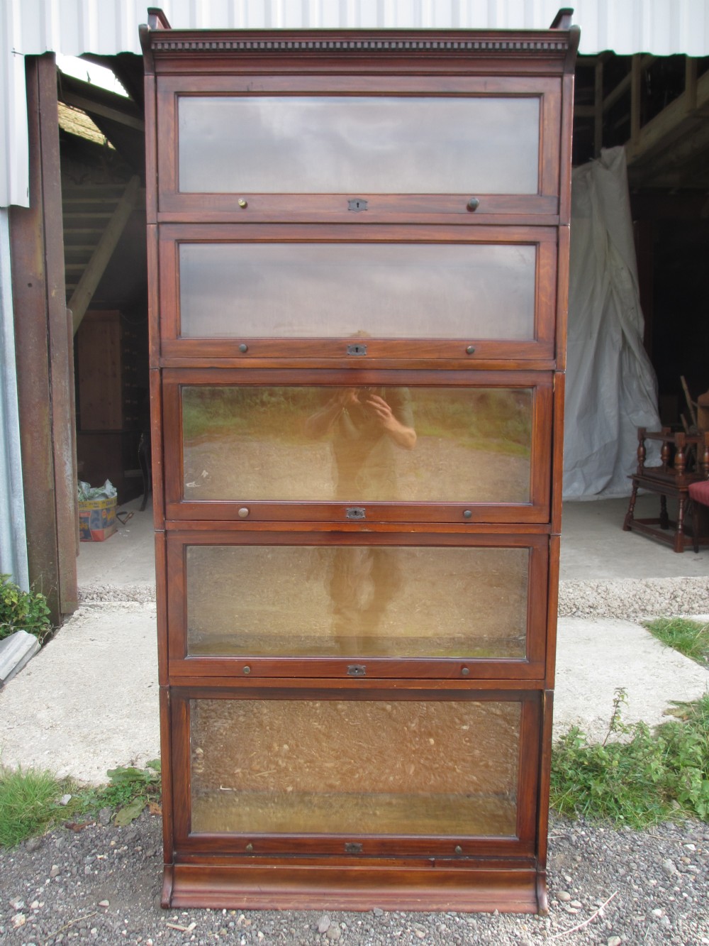 Quality Mahogany 5 Section Stacking Lebus 'Globe Wernicke' Style Bookcase, Panelled Sides and Dentil Architectural Cornice (circa 1900)