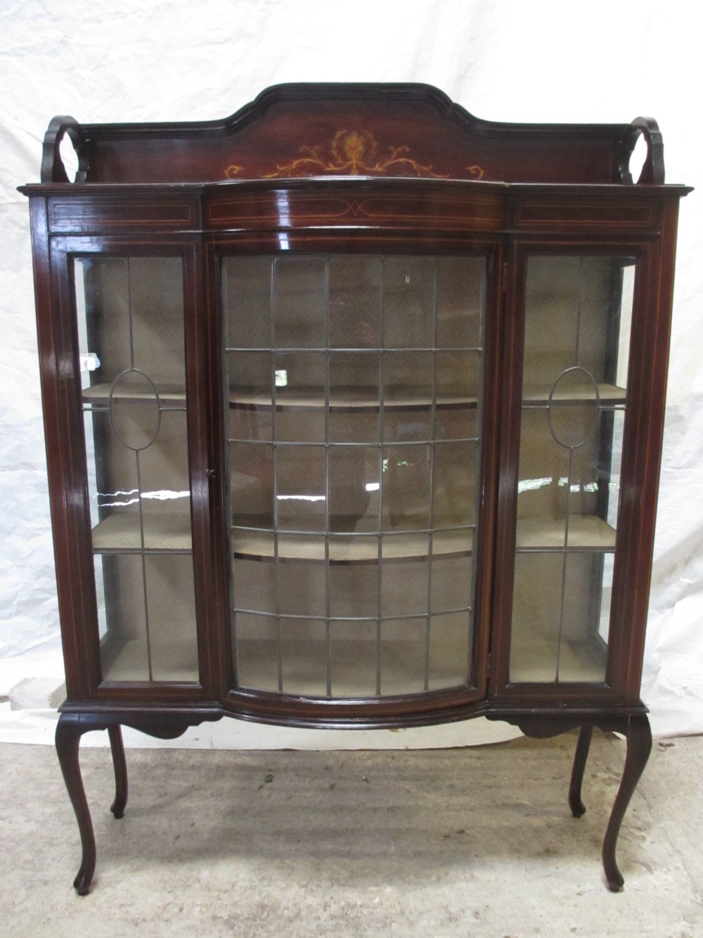 Superb Edwardian inlaid mahogany bow fronted door lead glazed display cabinet