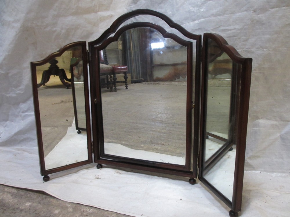Edwardian mahogany triptych swing mirror with reeded columns View III