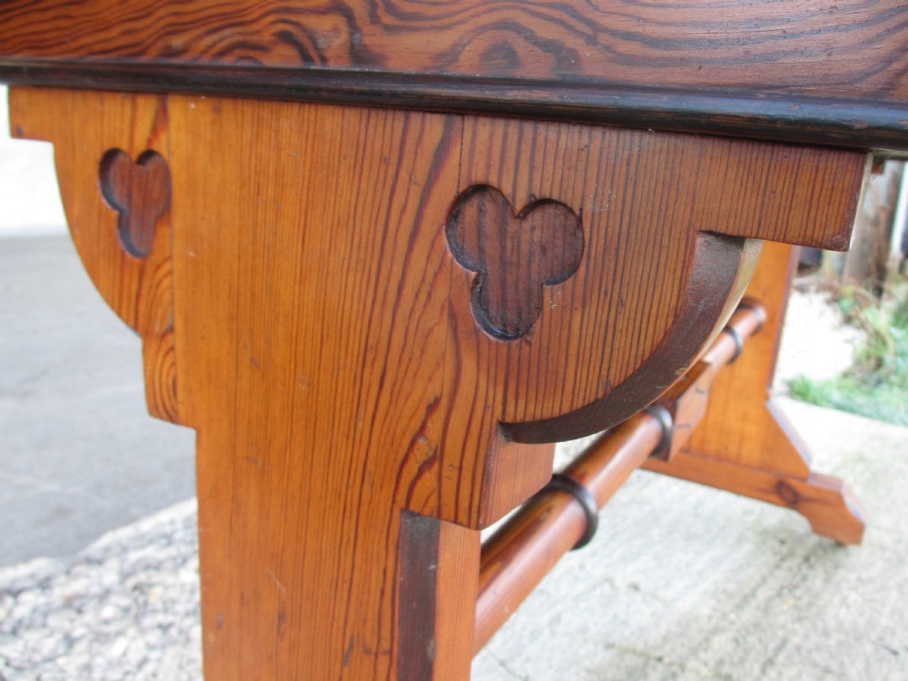 Late 19th century Arts and Crafts unusual burr pitch pine dressing table, swing mirror, drawer, castors  View XII