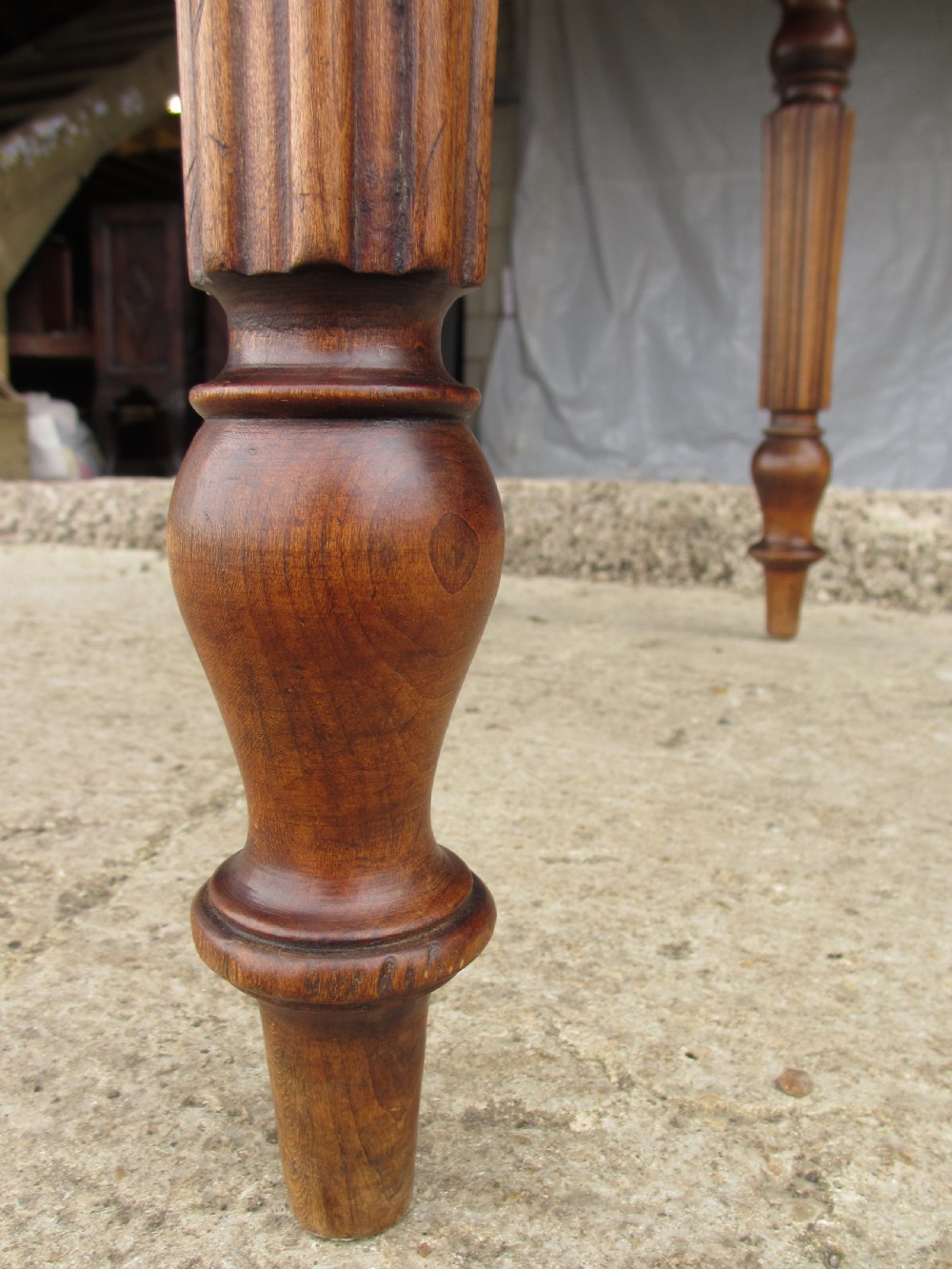 Victorian mahogany circular top drop leaf dining table turned reeded supports View IX