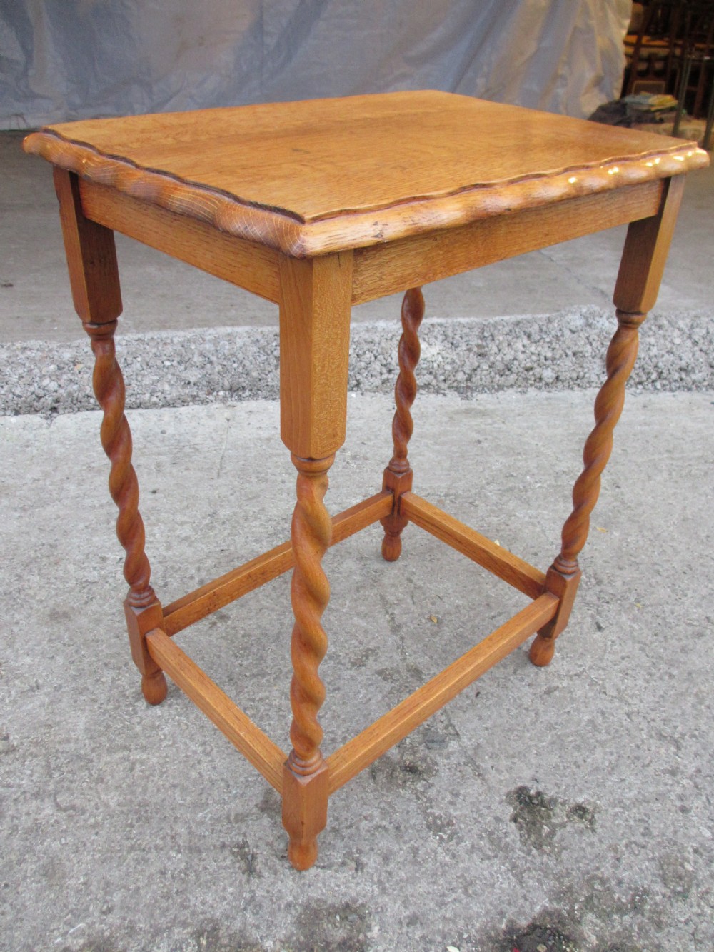 Oak barley twist wavy edged rectangular occasional lamp table C1900