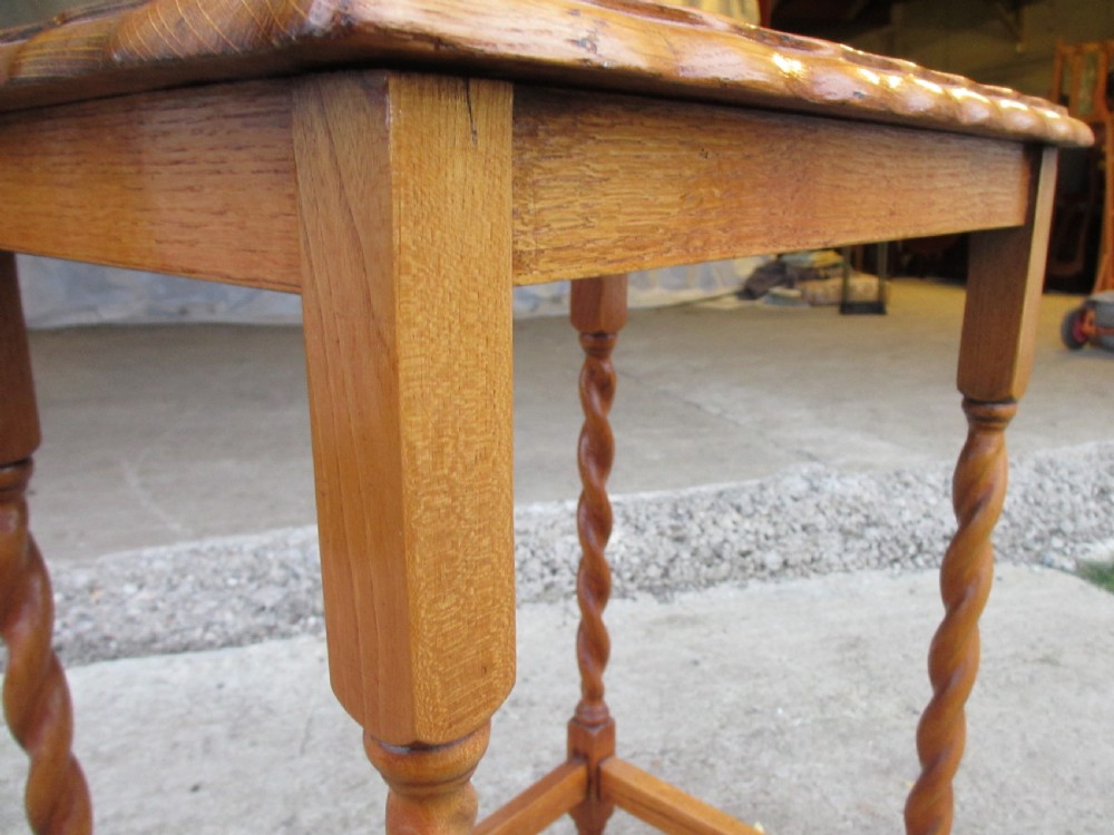 Oak barley twist wavy edged rectangular occasional lamp table C1900 View VI