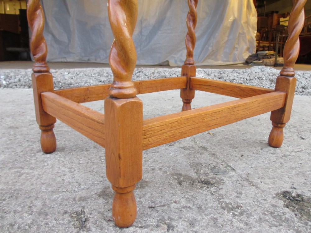 Oak barley twist wavy edged rectangular occasional lamp table C1900 View VII