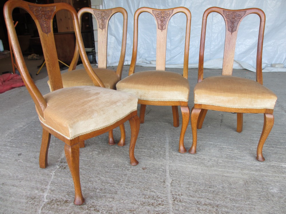 Set of 4 Art Nouveau slat back shaped dining chairs Overstuffed seats Carved spla tCabriole legs View II
