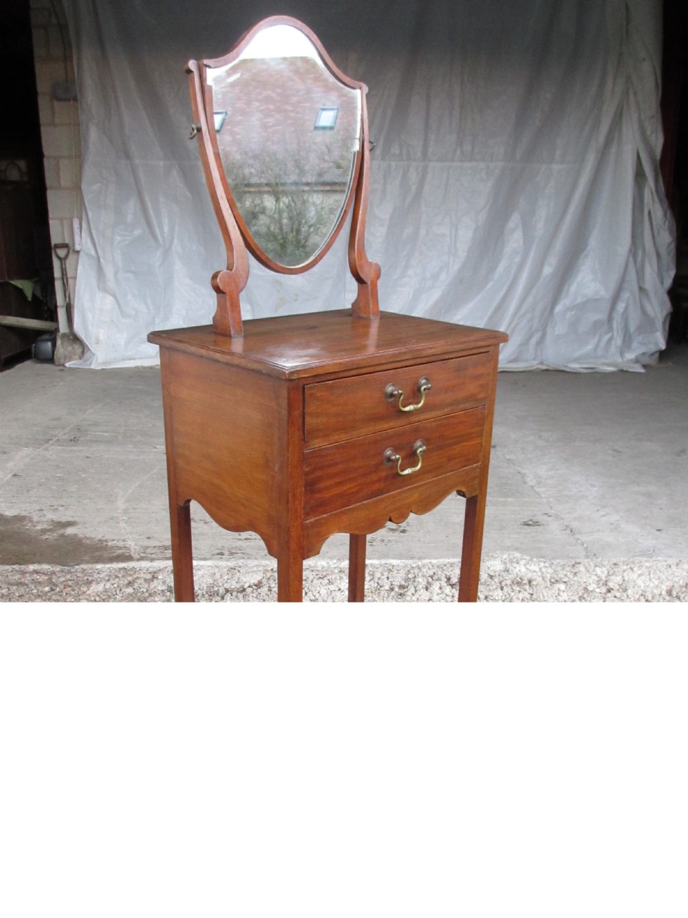 Edwardian mahogany shaving stand with shield mirror and 2 drawers
