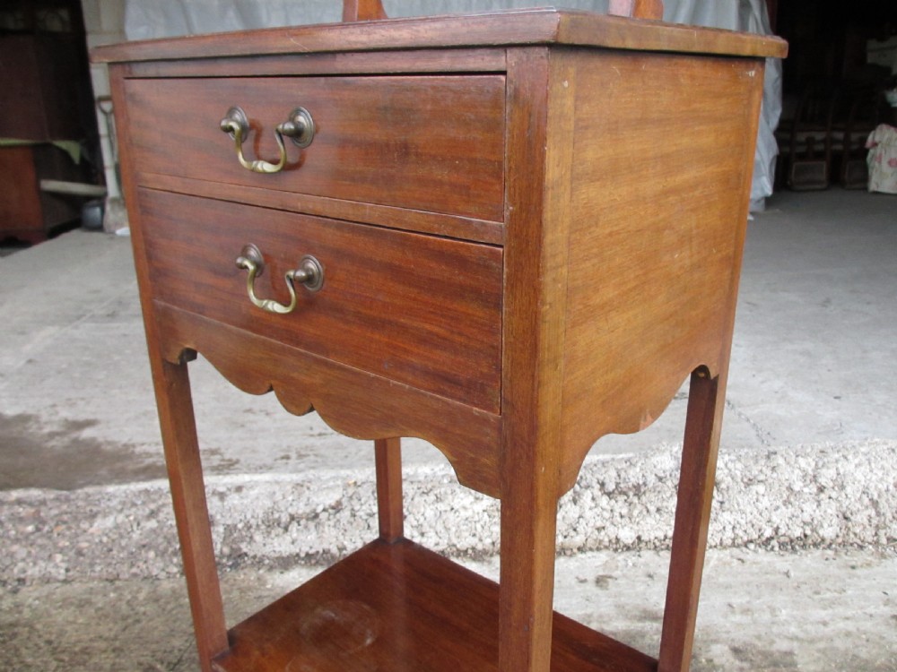 Edwardian mahogany shaving stand with shield mirror and 2 drawers View V