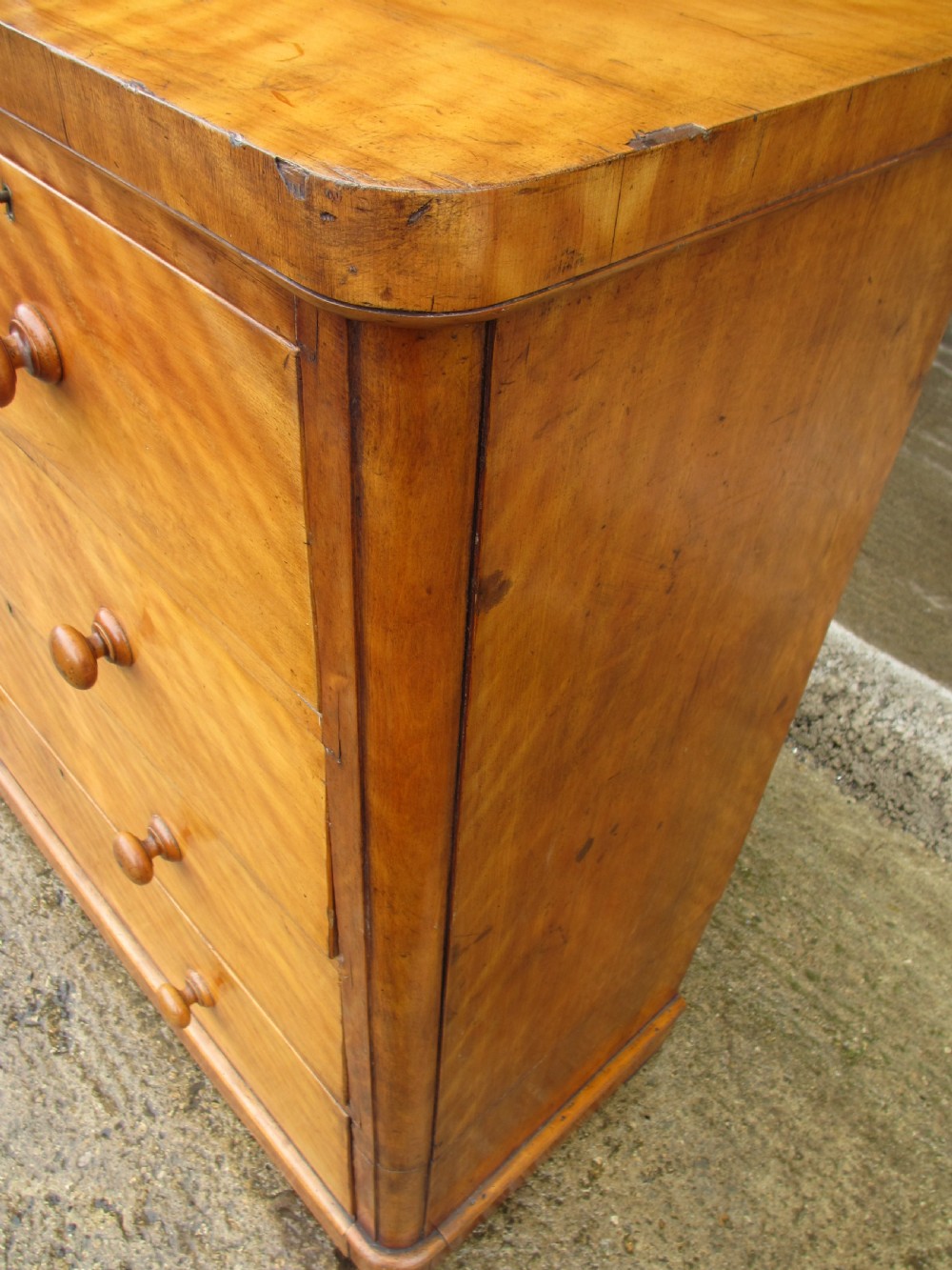Victorian satinwood tall chest of drawers, 2 over 3, with key View II