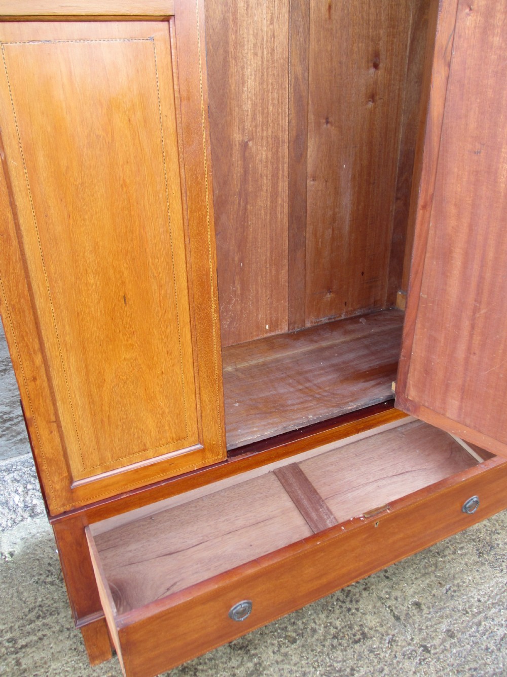 Edwardian Mahogany oval mirror inlaid single door wardrobe with key View V