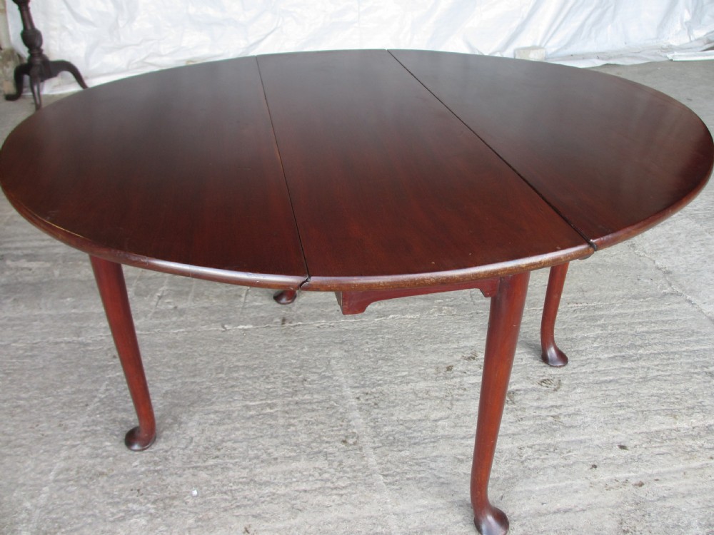 Georgian mahogany oval drop leaf gateleg dining table View X