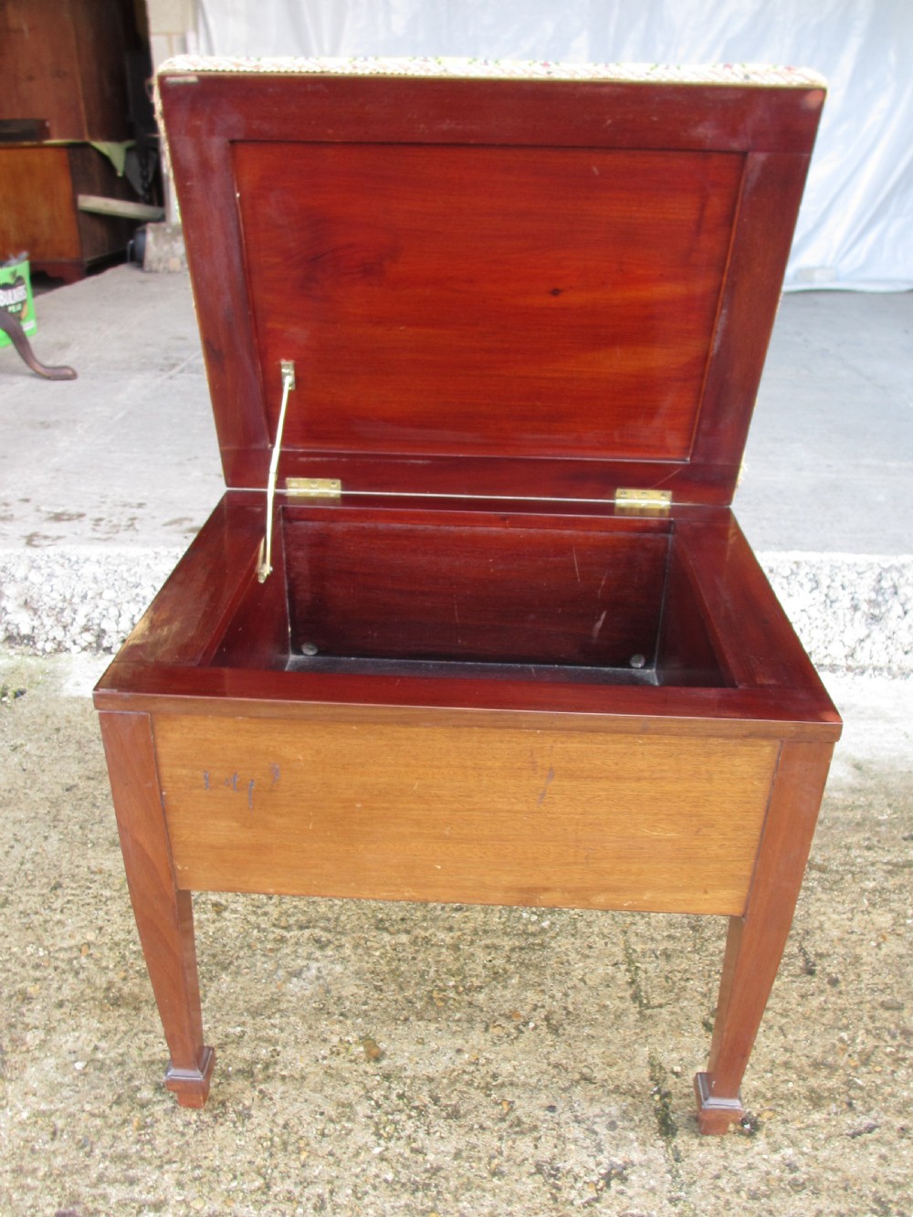 Unusual Edwardian mahogany adjustable piano dressing stool View V
