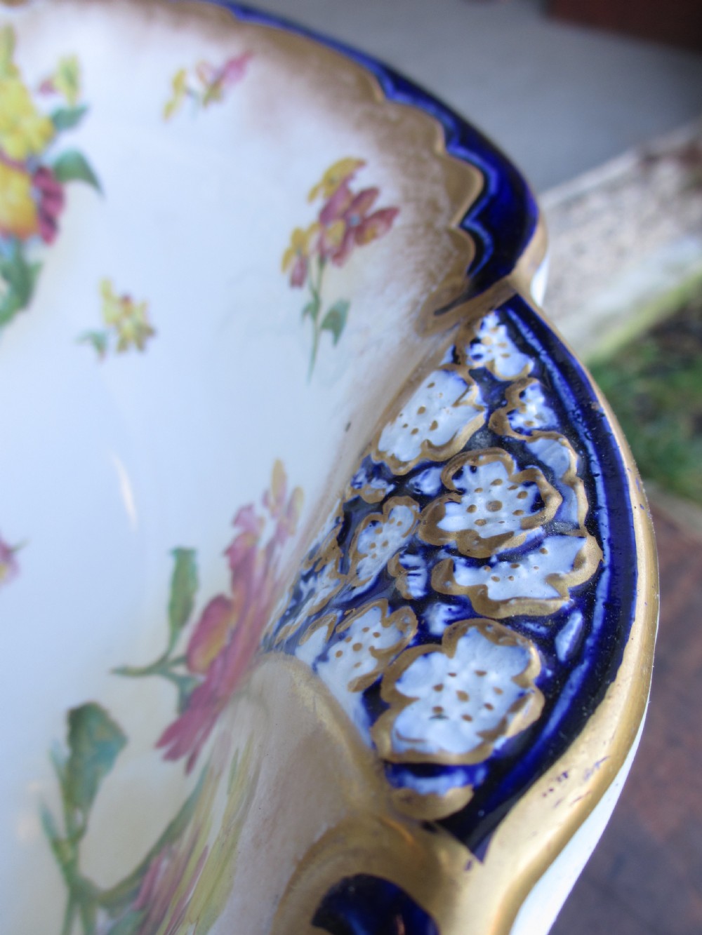 Victorian toilet jug and bowl set View IV
