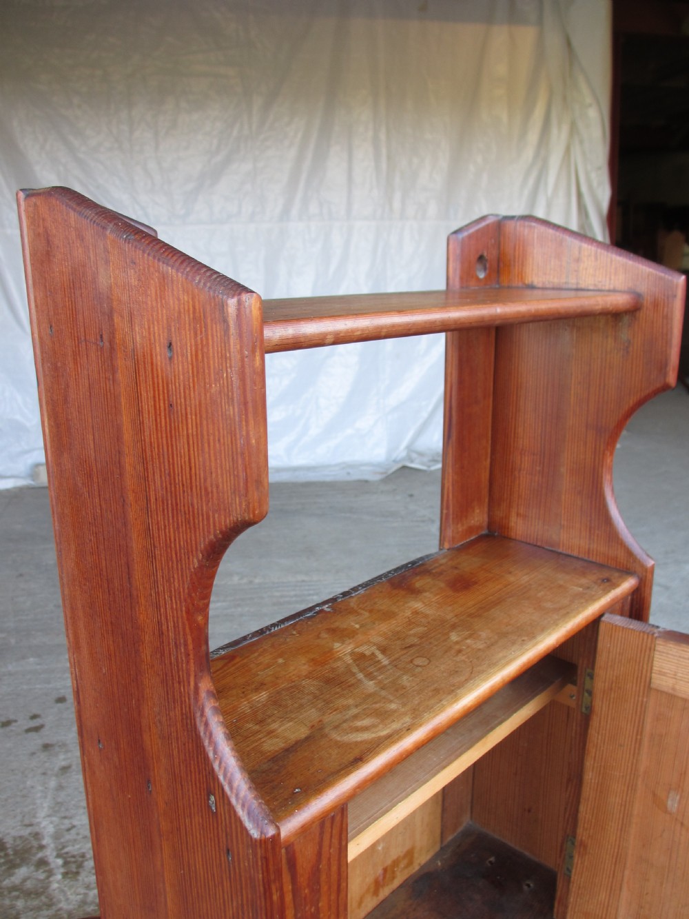 Victorian pitch pine wall hanging cupboard shelves View IX