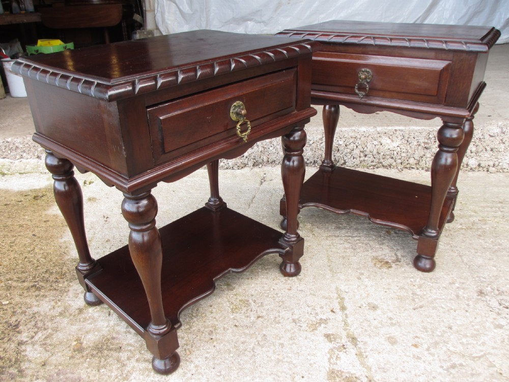 Victorian pair of mahogany bedside tables with drawer View III