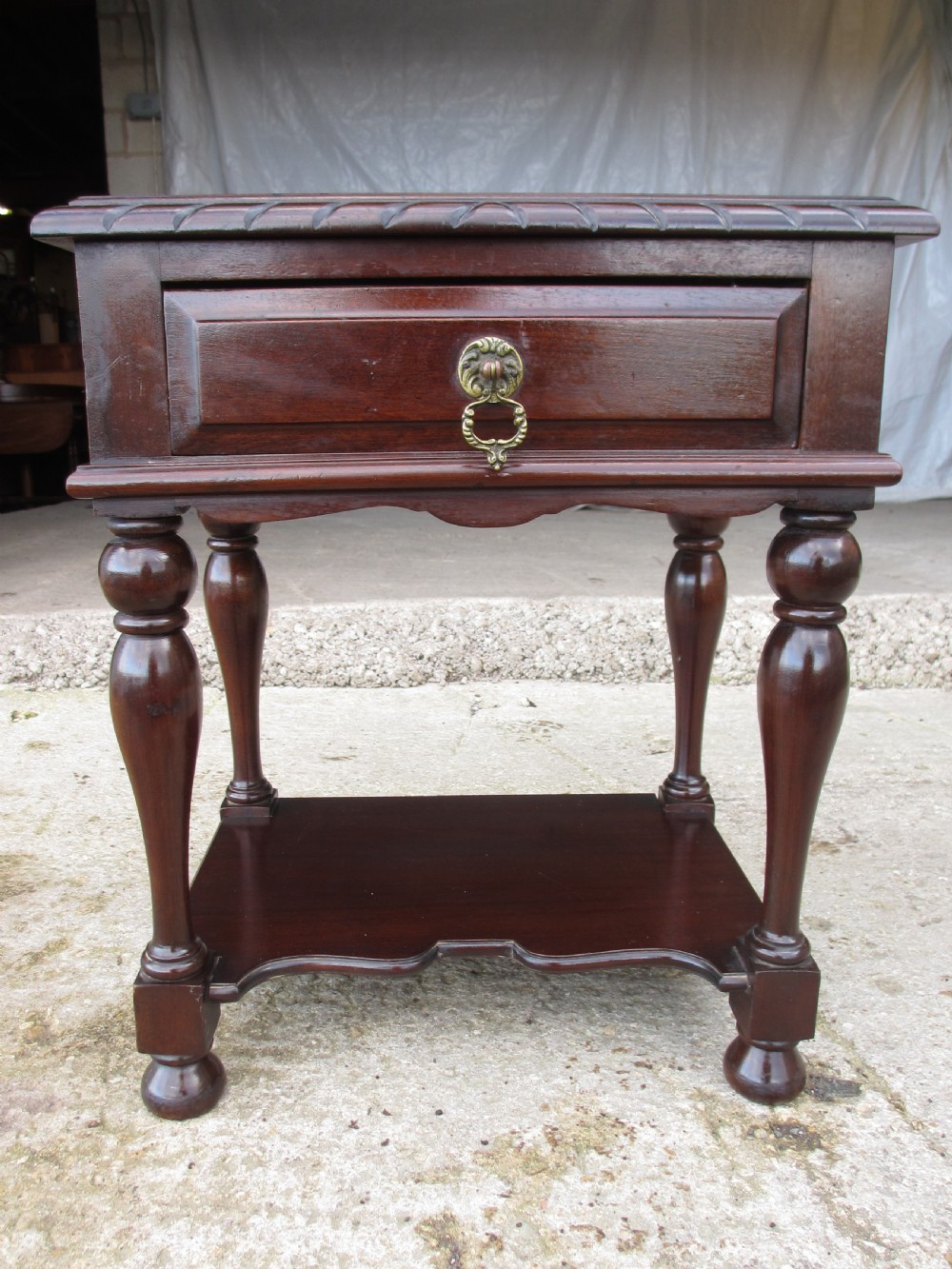 Victorian pair of mahogany bedside tables with drawer View IV