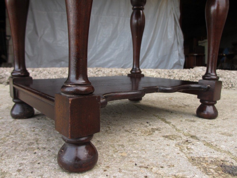 Victorian pair of mahogany bedside tables with drawer View XI