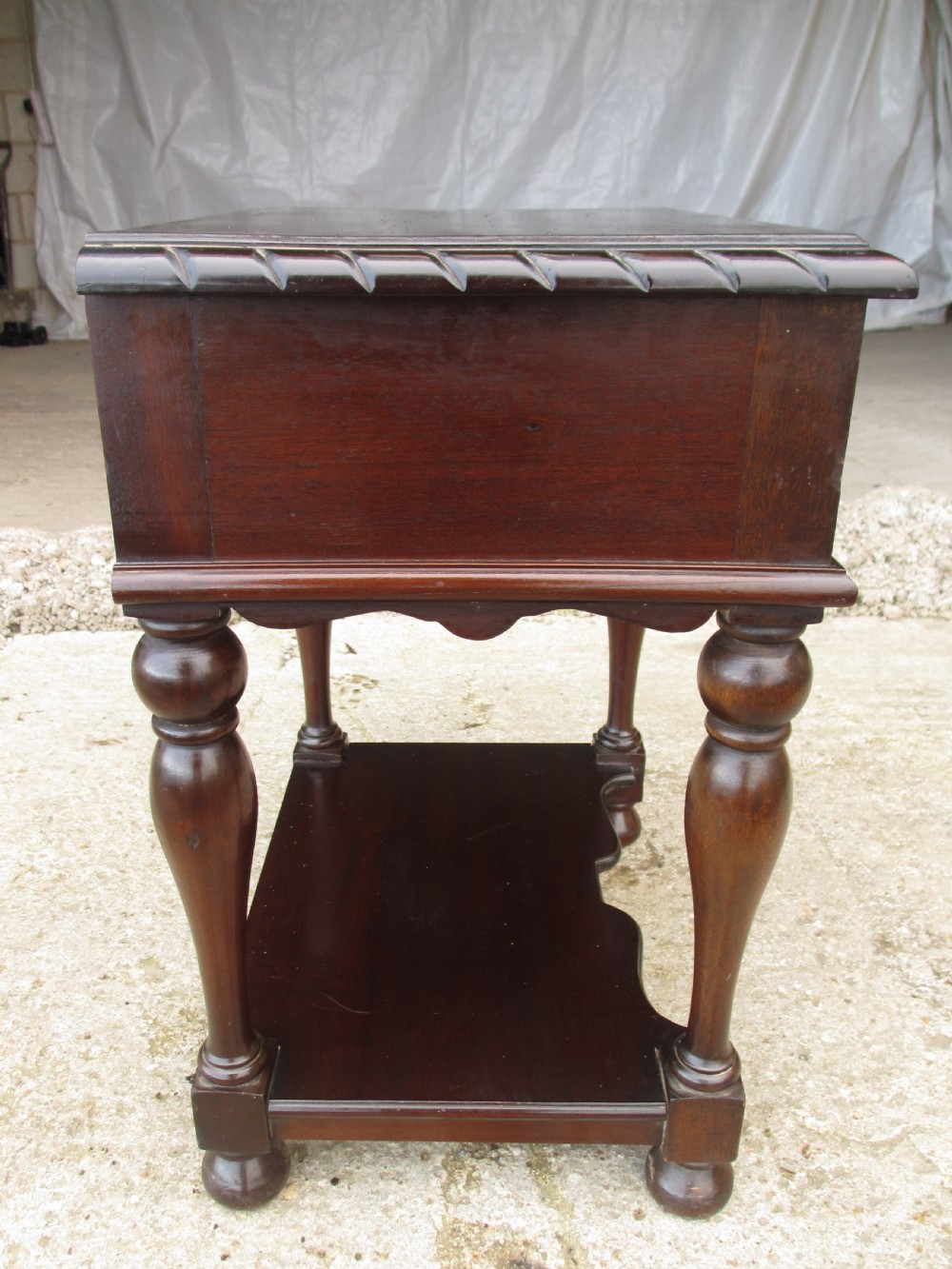 Victorian pair of mahogany bedside tables with drawer View XIII