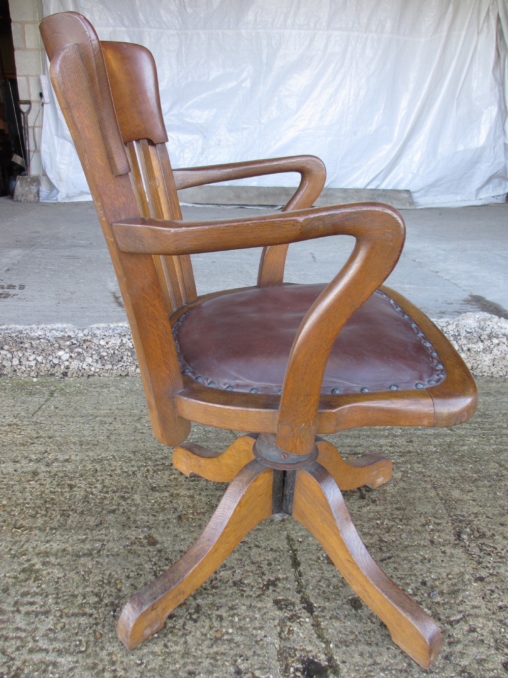 Edwardian oak and leather adjustable swivel desk chair View XII