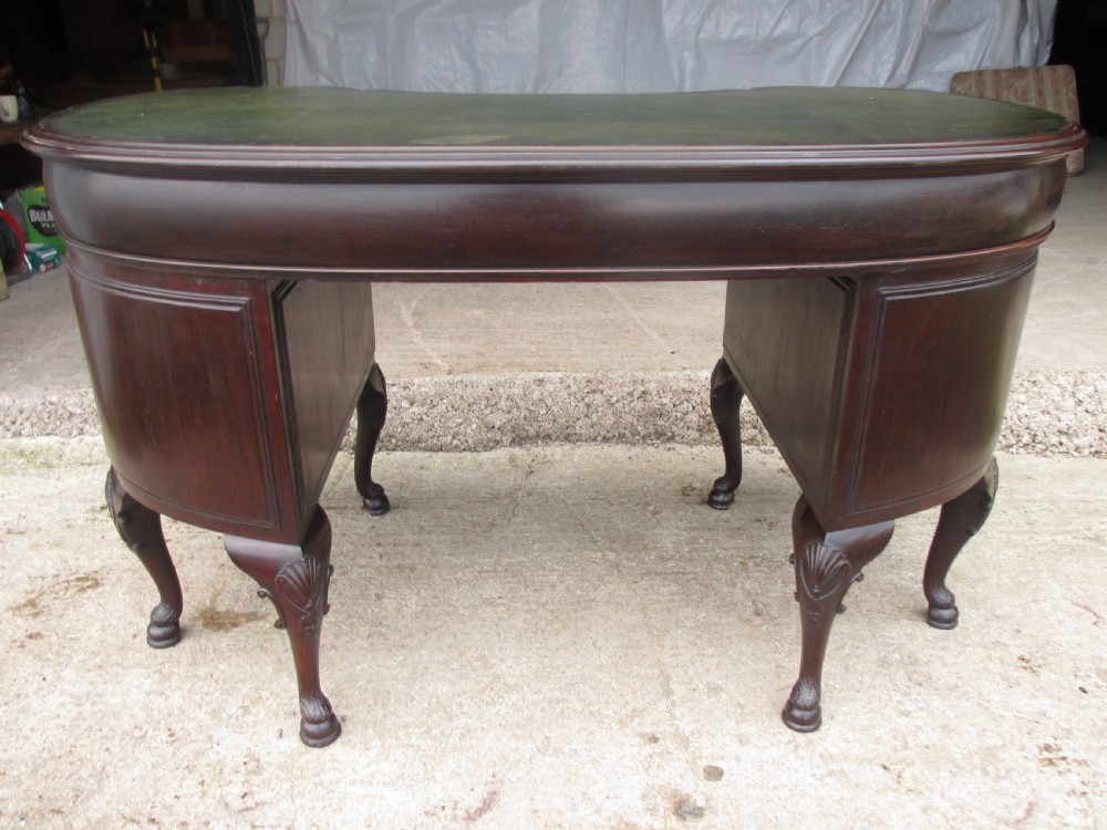 Victorian mahogany kidney shaped pedestal desk  View XI