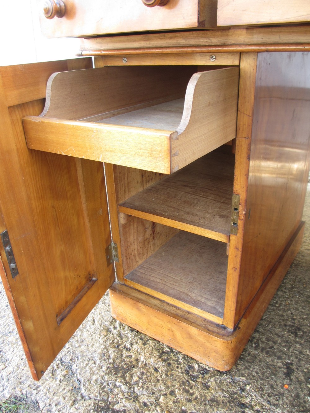 Victorian mahogany twin pedestal duchess dressing table  View X