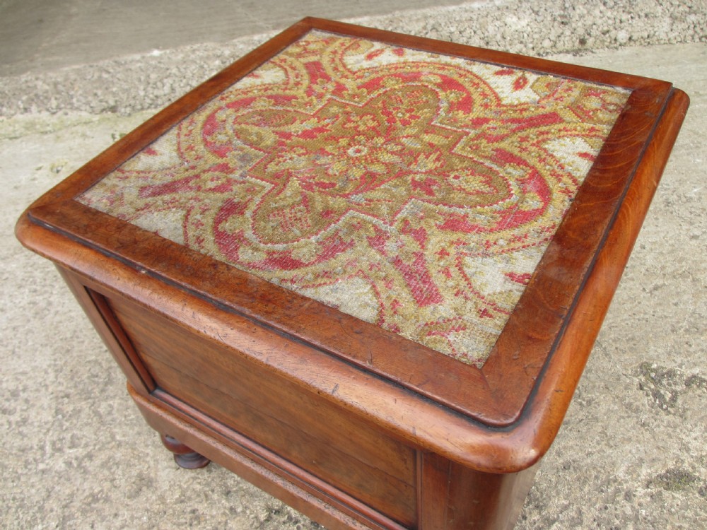 Victorian mahogany bedroom commode View X