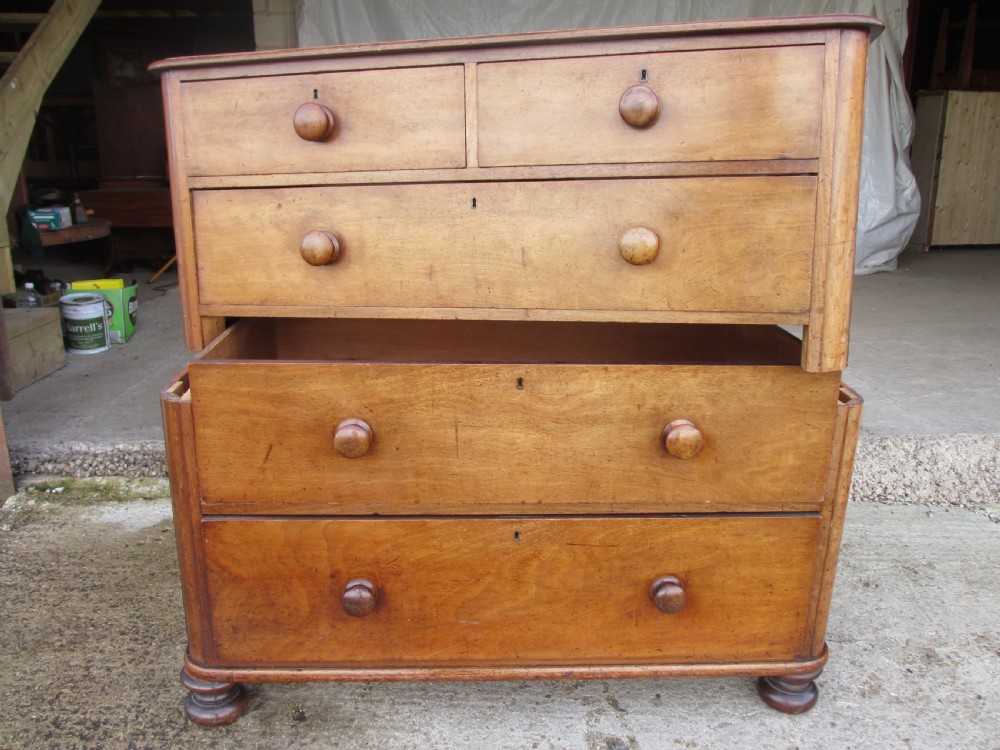 Victorian  Mahogany 4 tier chest of drawers View XII