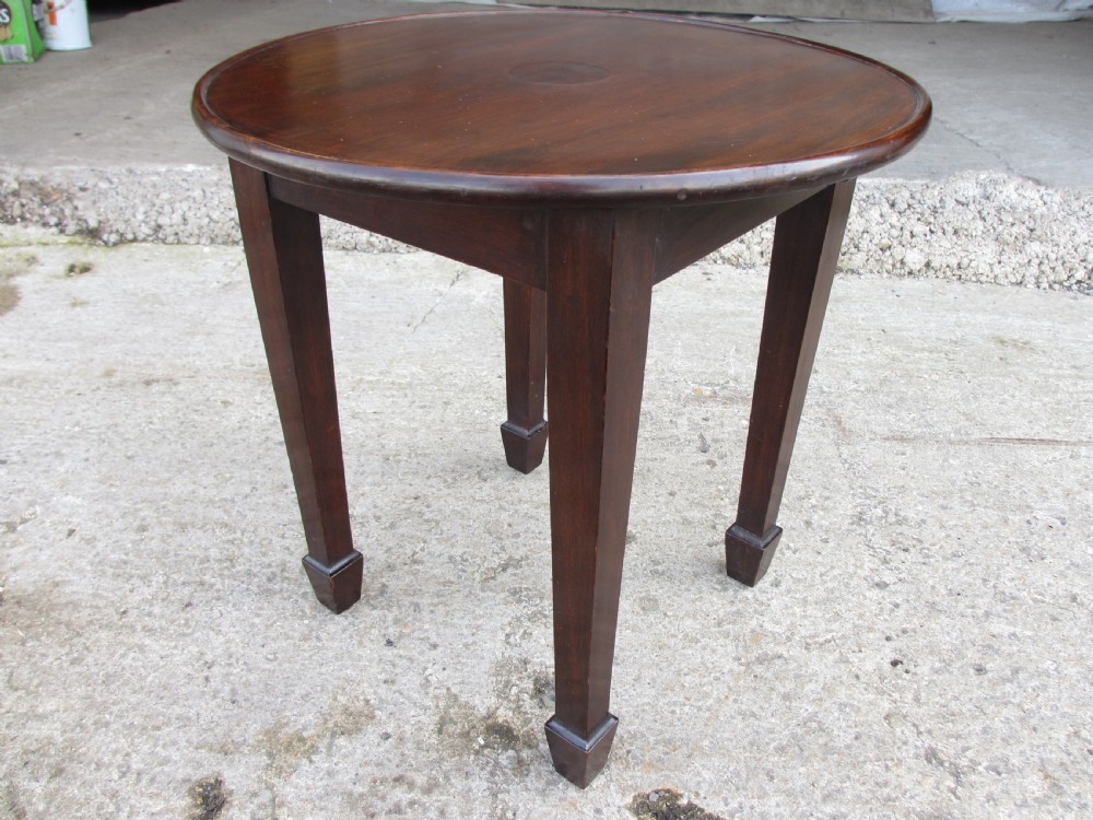 19th Century small Mahogany round top occasional table View IV