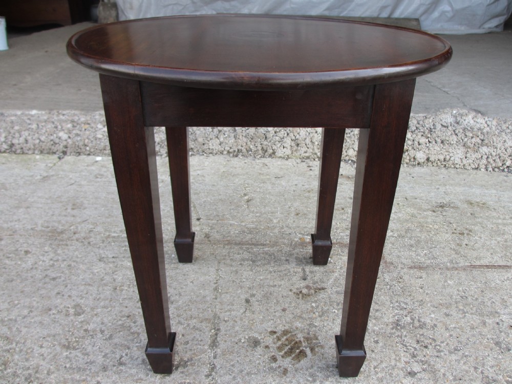 19th Century small Mahogany round top occasional table View XI