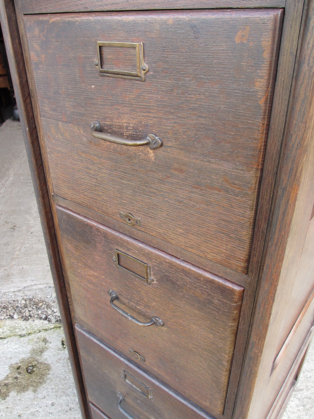 Edwardian Oak 4 drawer filing cabinet View VI