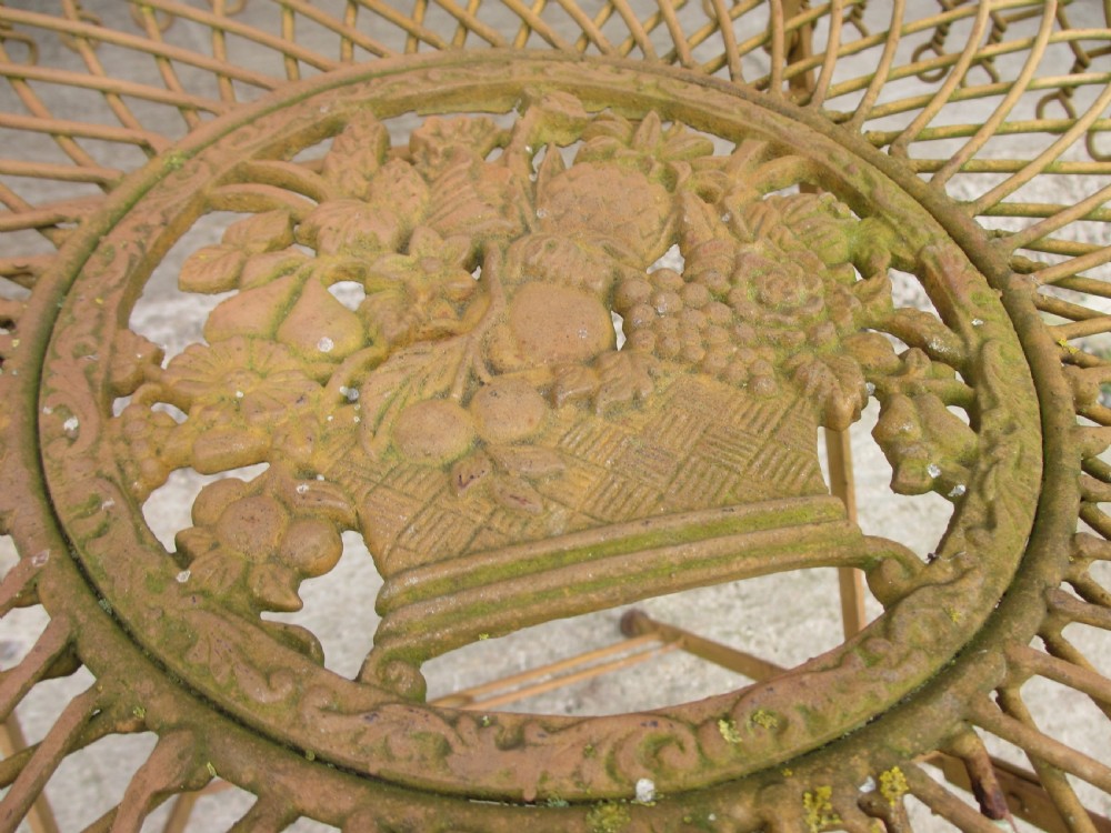 Early 20th century French folding metal garden patio set View III