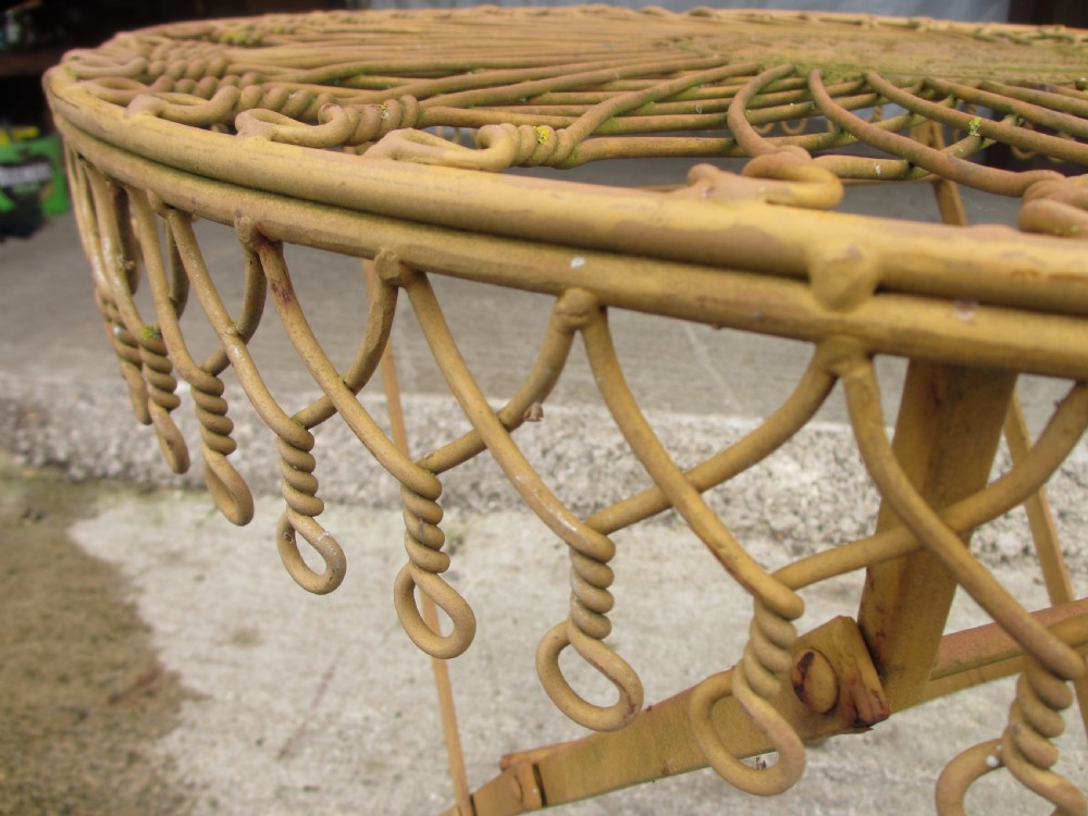 Early 20th century French folding metal garden patio set View VII