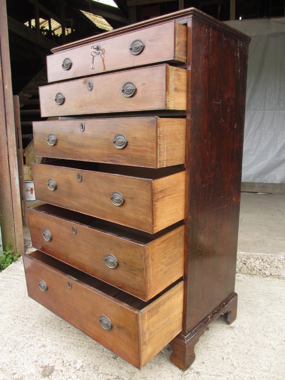 Georgian mahogany tall tapering 6 drawer chest of drawers View IX