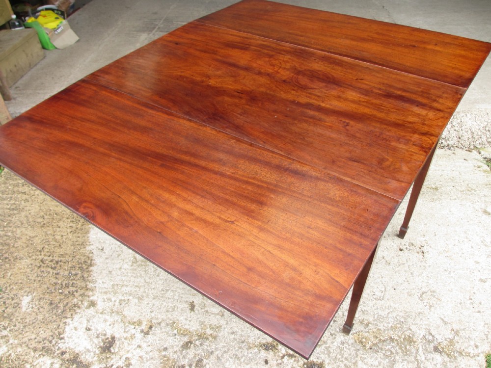 Georgian mahogany drop leaf Pembroke dining table View V