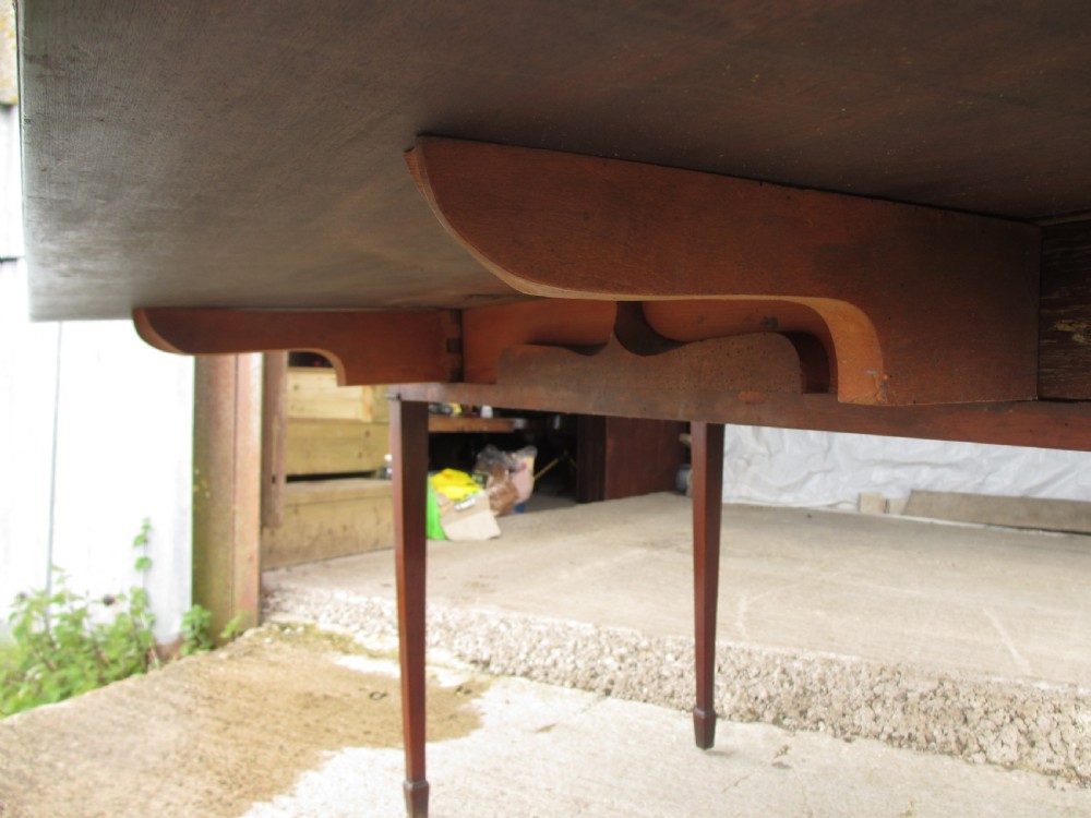 Georgian mahogany drop leaf Pembroke dining table View VII