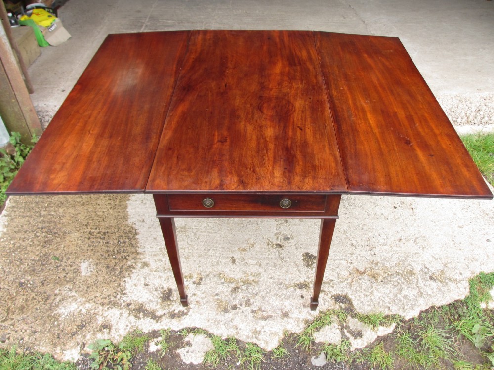 Georgian mahogany drop leaf Pembroke dining table View X